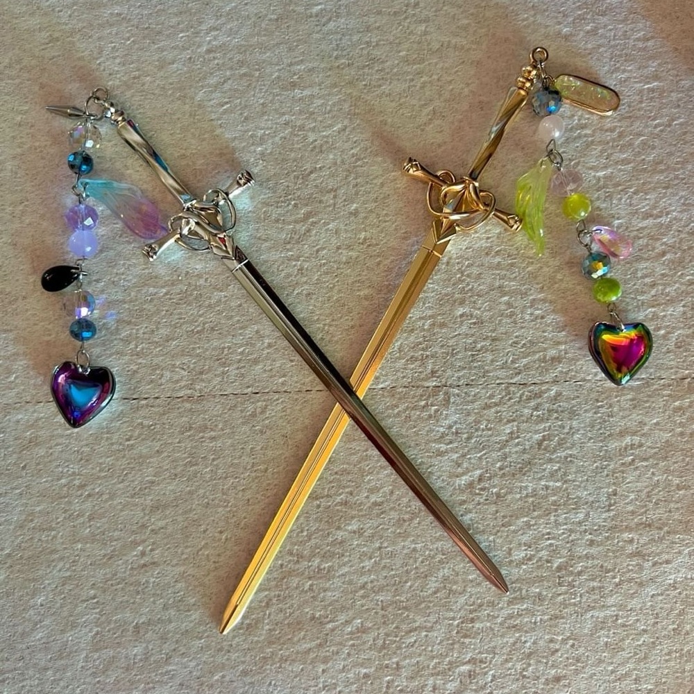 Set of custom hair swords from pearlhouse1995💫